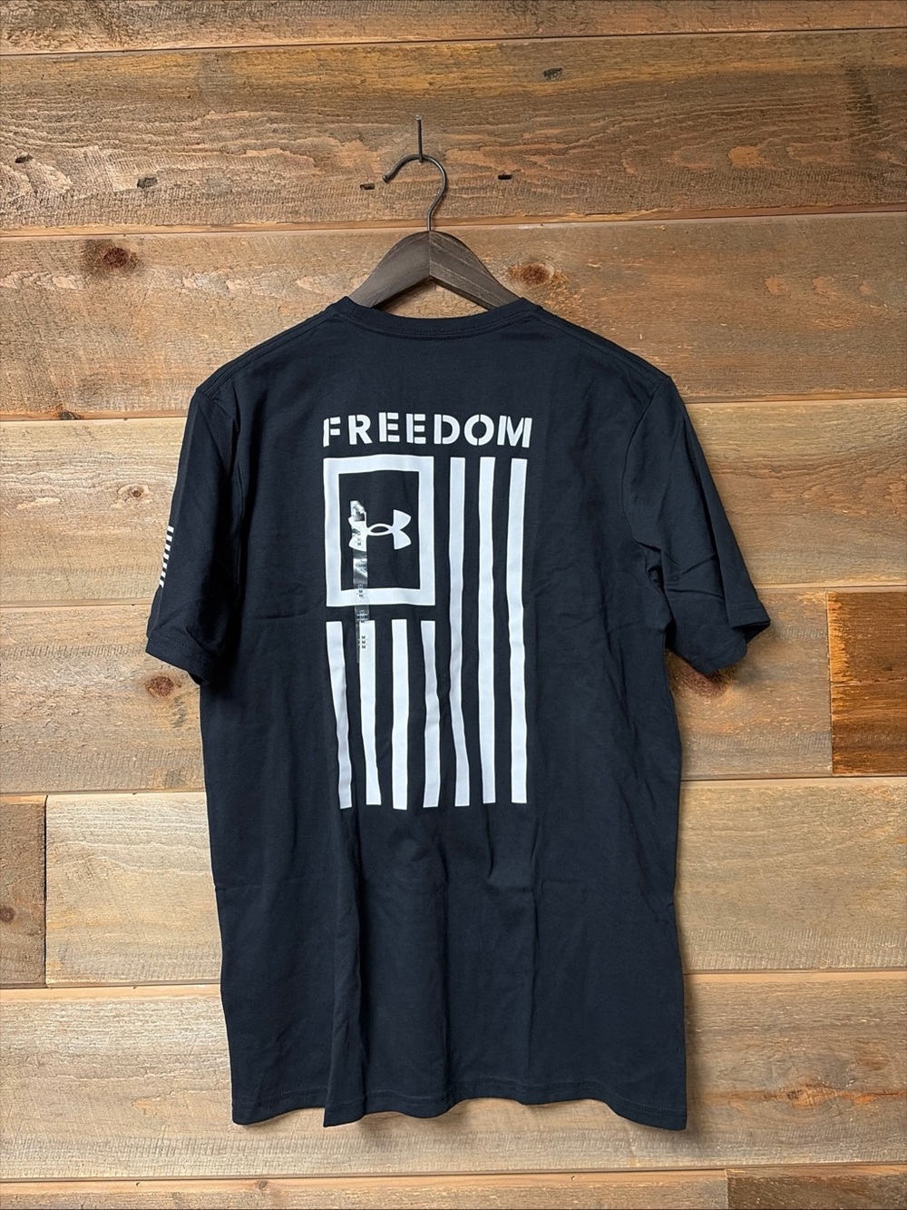 Under Armour Freedom Graphic T Shirt Men’s M Black Patriotic USA Flag Tee NWT
